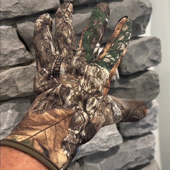 Realtree Edge Blocker Shield S3 antimicrobial, touch tech,fleece lined gloves - Picture 7 of 9